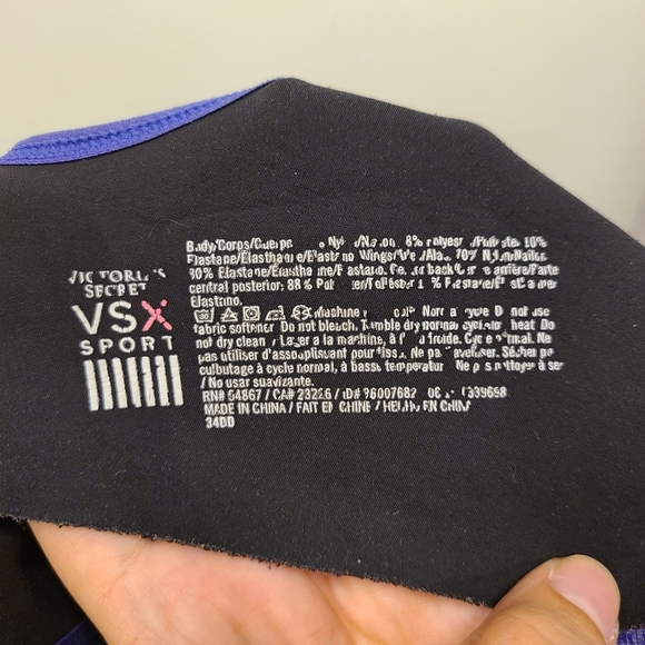 Victoria's Secret Sport - Sports Bra 34DD - Picture 8 of 9